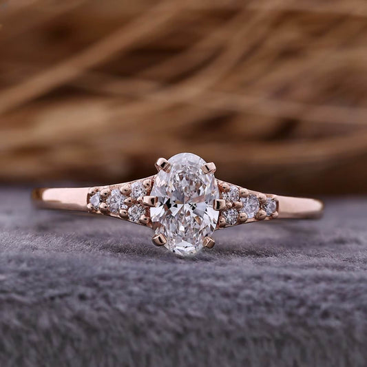 Lab Grown Diamond Ring with Oval Cut
