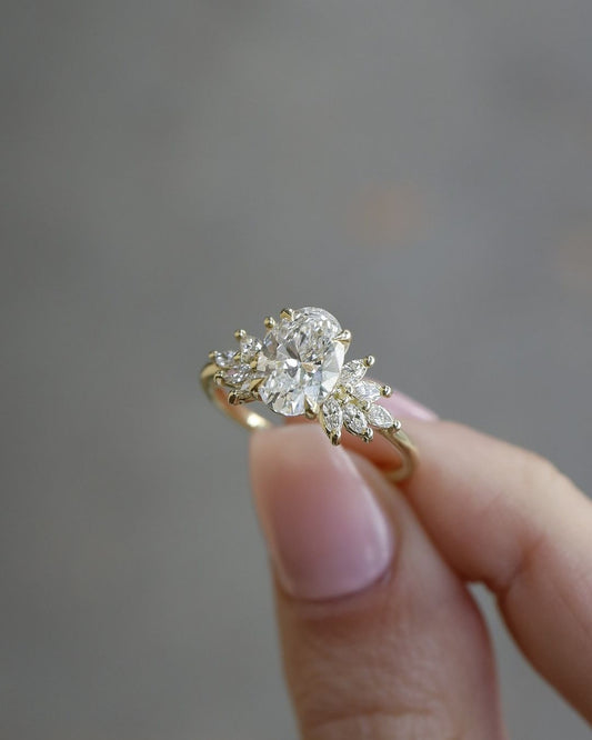 2.00 CT Oval Cut Lab Grown Diamond Engagement Ring in 14K/18K Gold. perfect for a timeless wedding.