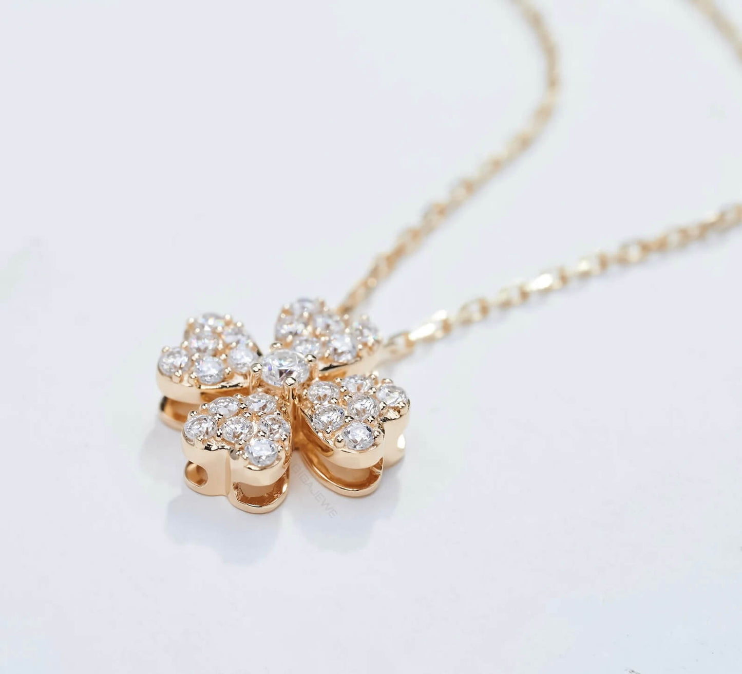 Lab Grown Diamond Necklace for a Lasting Statement