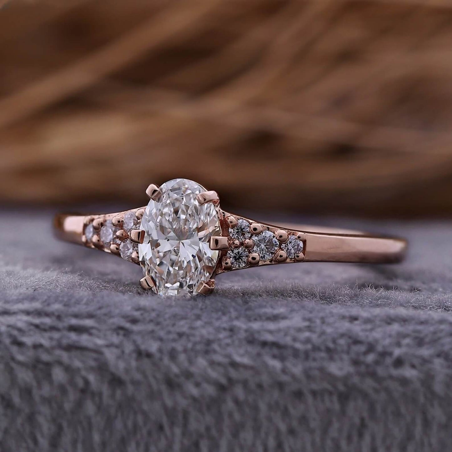 Lab Grown Diamond Ring with Oval Cut