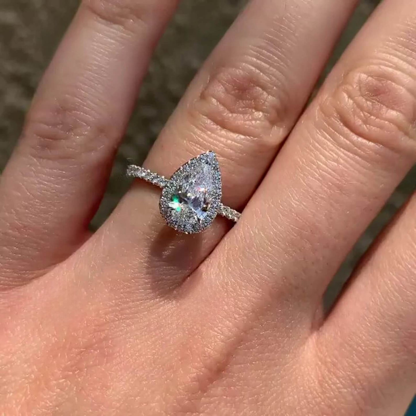 Lab Diamond Engagement Ring for Anniversary Celebrations