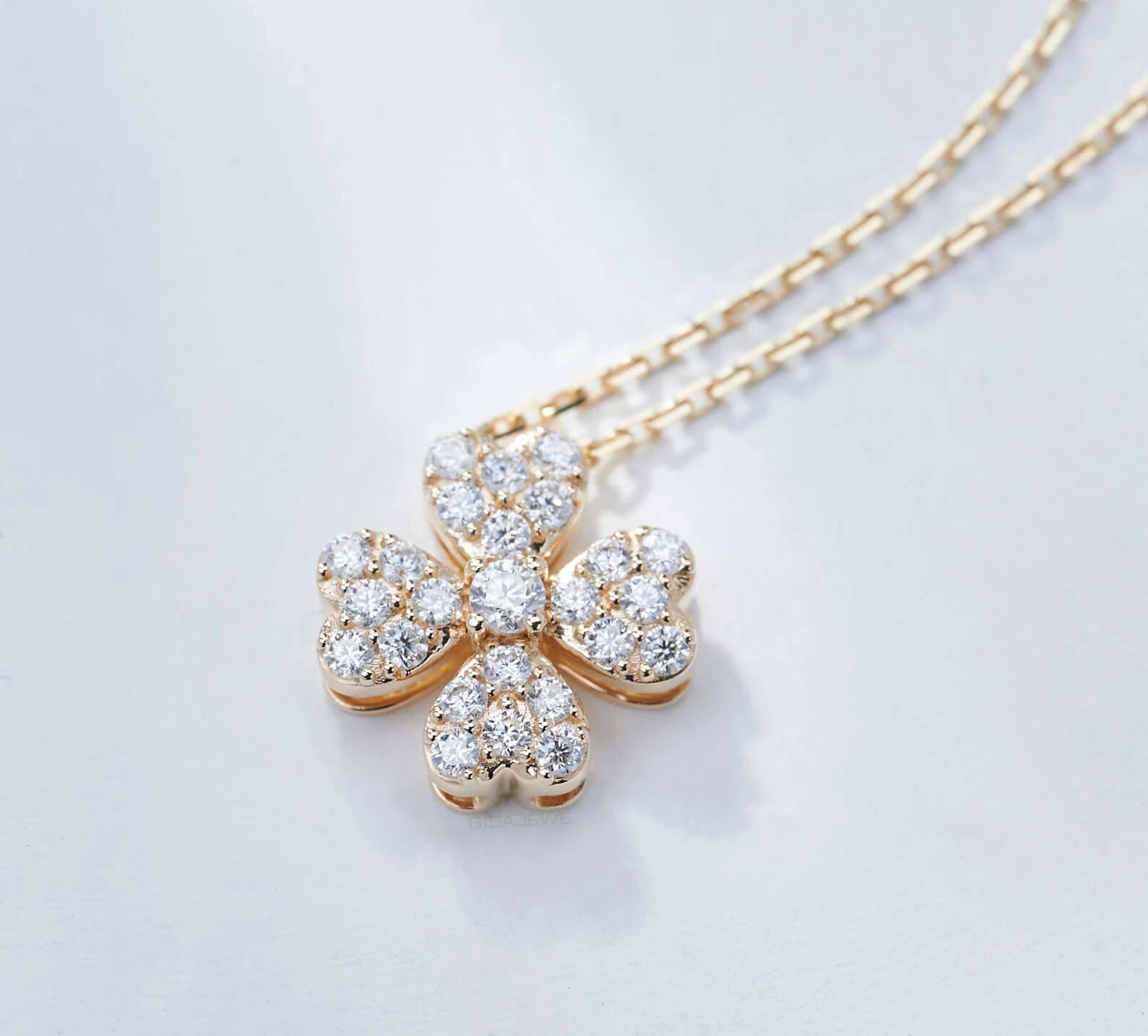 Lab Grown Diamond Necklace for a Lasting Statement