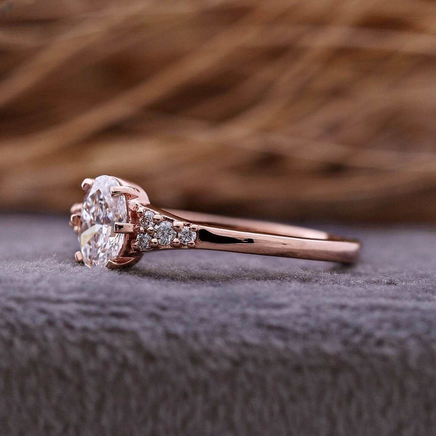 Lab Grown Diamond Ring with Oval Cut