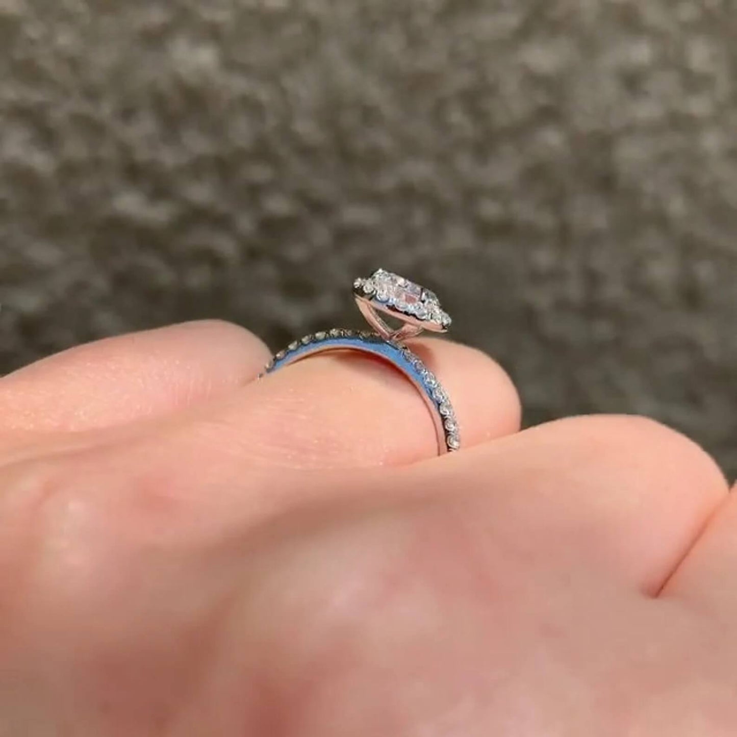 Lab Diamond Engagement Ring for Anniversary Celebrations