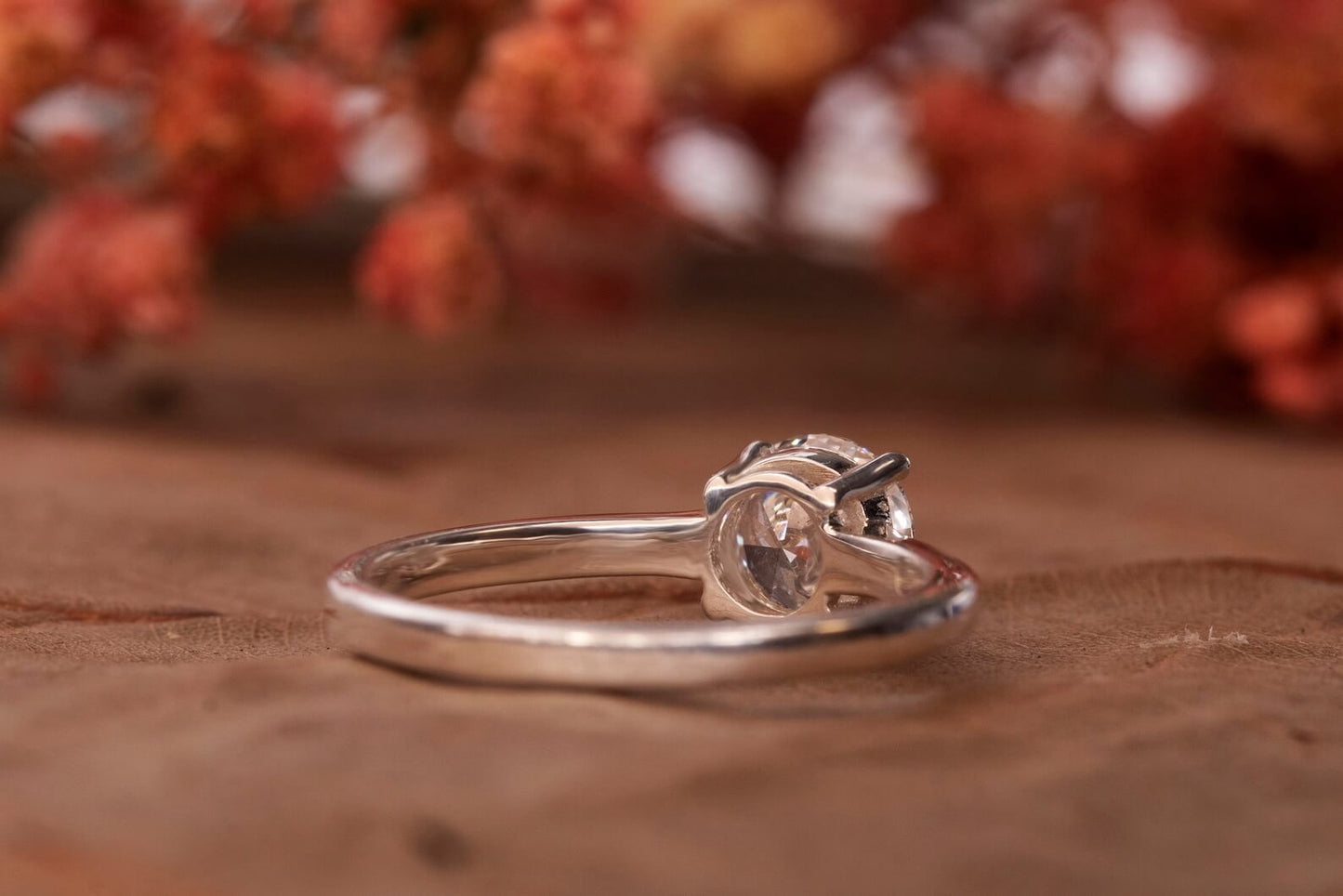 Lab Grown Diamond Engagement Ring for Your Anniversary