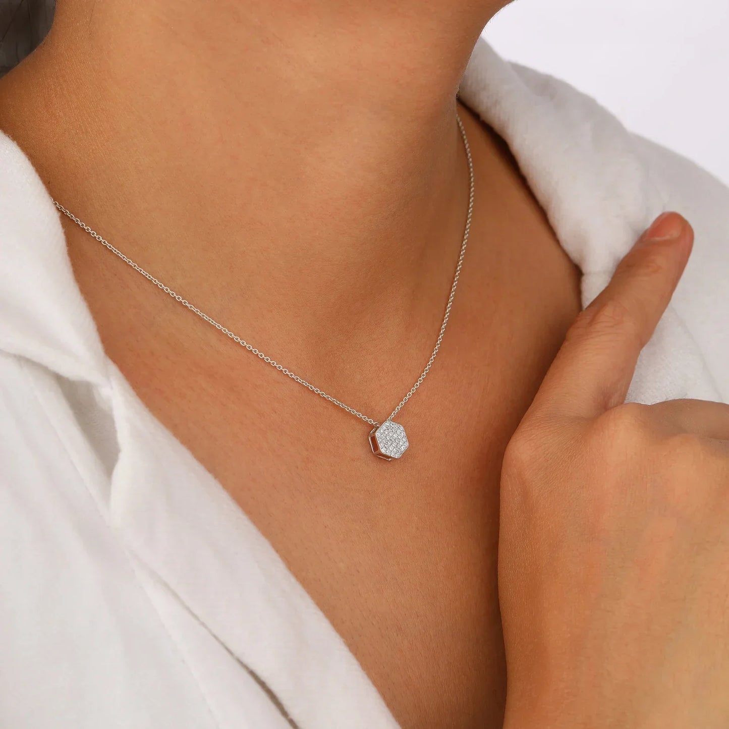 Hexagonal Lab Grown Diamond Pendant for a Stylish Look
